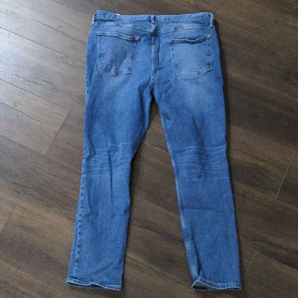 Old Navy Built in Flex Slim Jeans size 36x30 - Picture 2 of 10